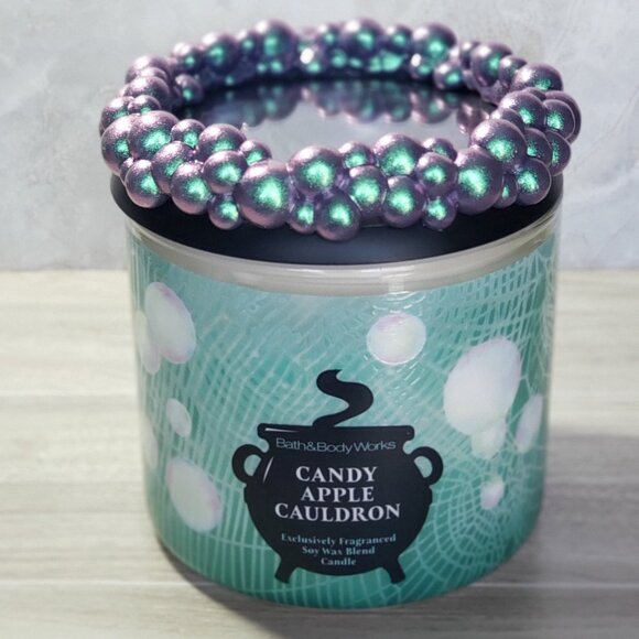 🆕Bath & Body Works Candy Apple Cauldron 3 Wick Candle - Picture 1 of 5